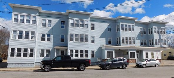 1 North Ave, Sanford, ME 04073